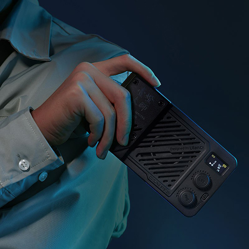 طراحی، ابعاد و قابلیت حمل Ulanzi LM-P40RGB