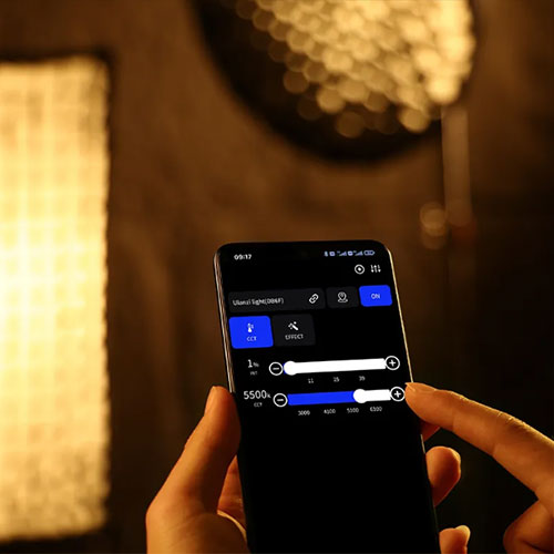 کنترل هوشمند و کاربری آسان Ulanzi COB VL-200Bi